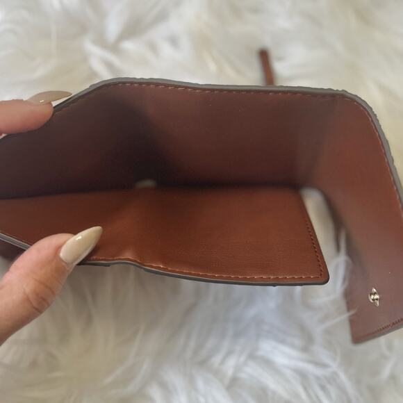 LIMITED TIME SALE - $235 Tory Burch Britten Crocodile Bifold wallet Amber Brown - Picture 5 of 6